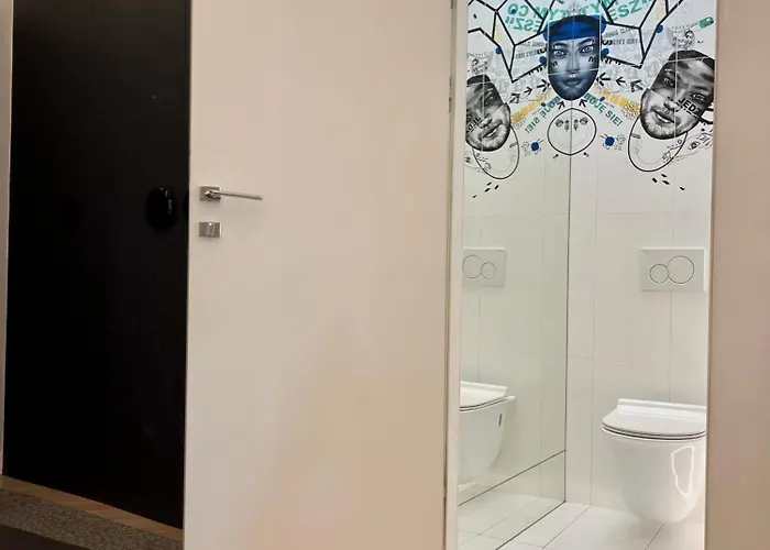 Art & Design 3 In Center 브로츠와프