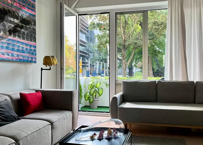 Art & Design 3 In Center *